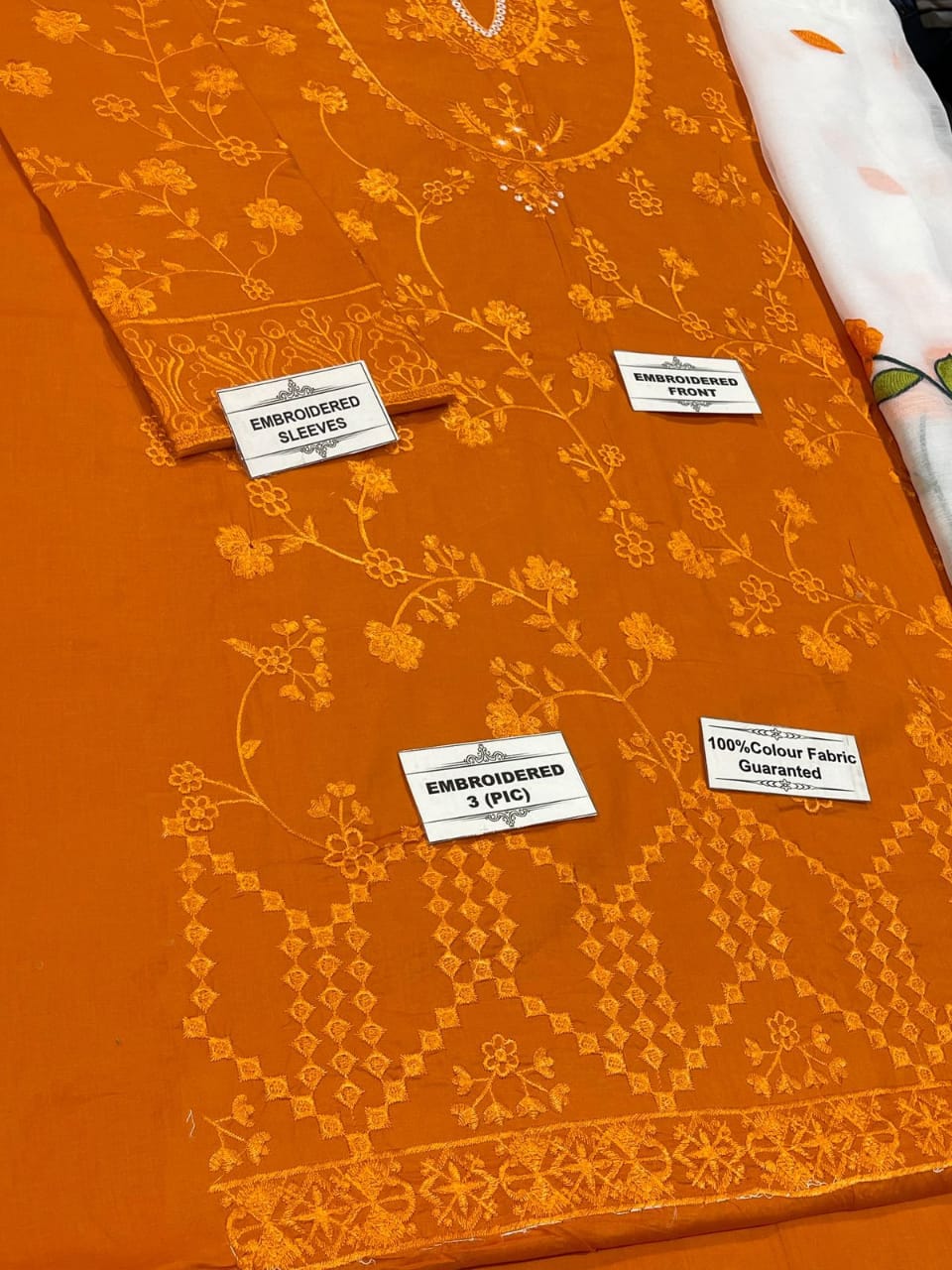 3 PCS EMBROIDERED LAWN - JAZMIN BRAND ARTICLE 0008